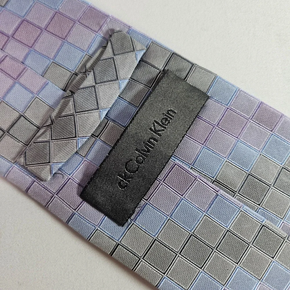 Calvin Klein 100% Silk Tie Geometric Purple 3.5